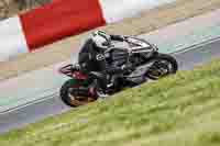 cadwell-no-limits-trackday;cadwell-park;cadwell-park-photographs;cadwell-trackday-photographs;enduro-digital-images;event-digital-images;eventdigitalimages;navarra;no-limits-trackdays;peter-wileman-photography;racing-digital-images;trackday-digital-images;trackday-photos